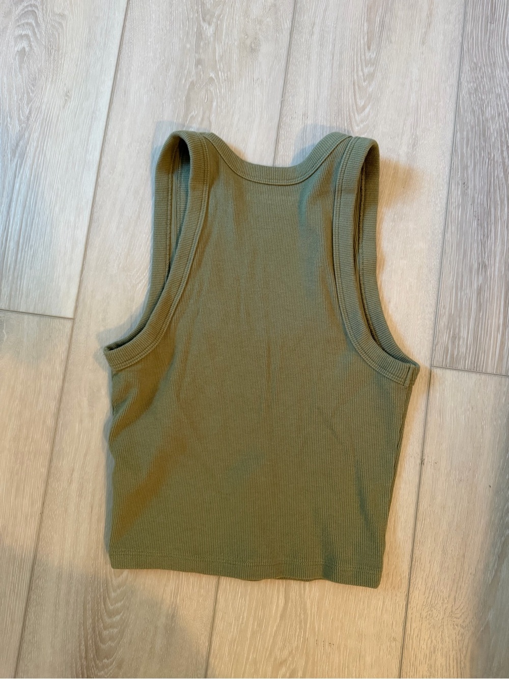 Abercrombie & Fitch Olive Ribbed Cropped Tank - Picture 3 of 3